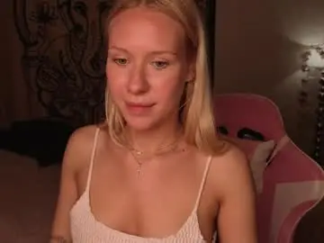Chaturbate Best live sex cam show of pureeangel