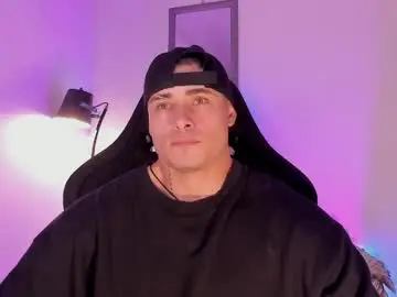 Chaturbate Live Sex Cam of connorsmith_26