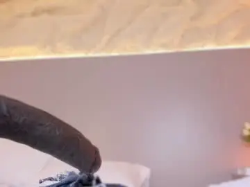 Chaturbate Free Porn Cam of samanthaa_22_