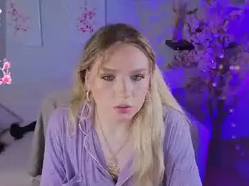 Chaturbate Live Sex Cam of jes_solar