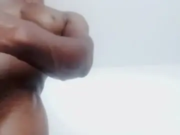 Chaturbate Free Porn Cam of drake_brown_23