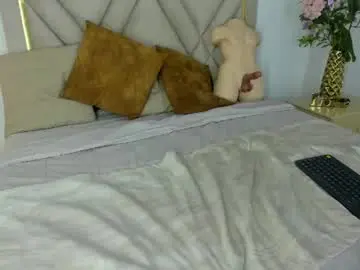 Chaturbate Best live sex cam show of violet_queen2