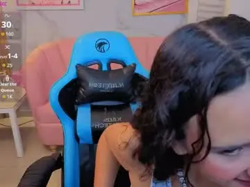 Chaturbate Nude Webcam of bella_vibes_s