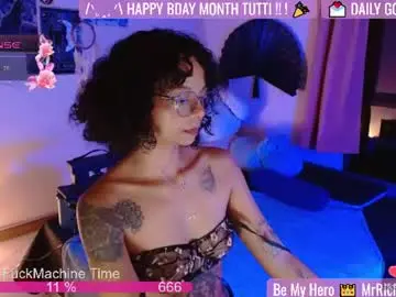 Chaturbate Live Sex Cam of sweet_bluee