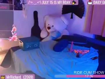 Chaturbate Live Porn of sweet_bluee