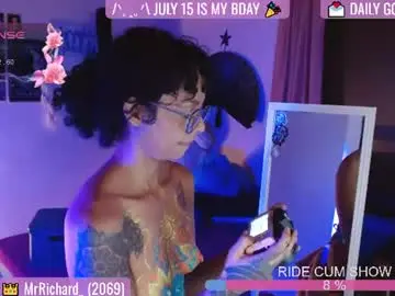 Chaturbate Nude Webcam of sweet_bluee