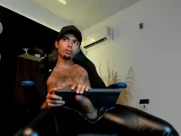 Chaturbate Adult Webcam of titobell10