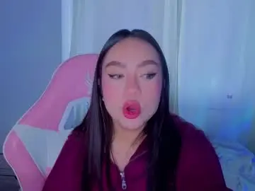 Chaturbate Live Sex Cam of lyavalmont