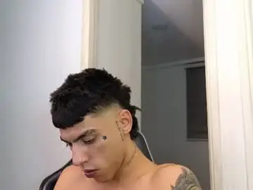 Chaturbate Free Porn Cam of russell_adams_