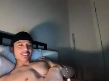 Chaturbate Best live sex cam show of xmomentumx