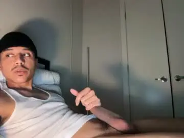 Chaturbate Free Porn Cam of xmomentumx