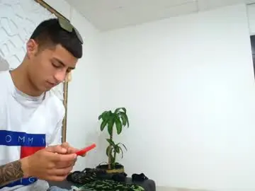Chaturbate Watch Live Sex Cams of mr_porn_9