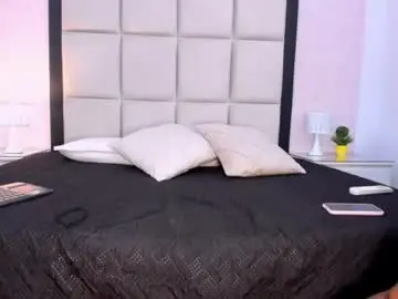 Chaturbate Free Live Porn of treisyvixen