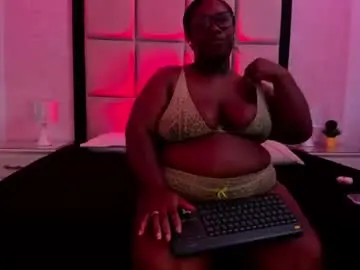 Chaturbate Adult Video Chat of treisyvixen