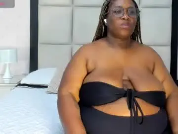 Chaturbate Free Live Porn of treisyvixen