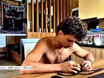 Chaturbate Live Sex of atreyon