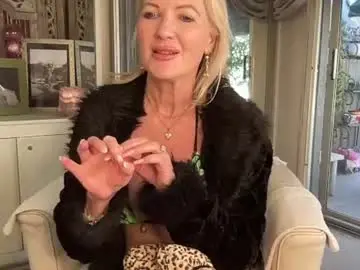 Chaturbate Live Sex of gl1tter_barbie