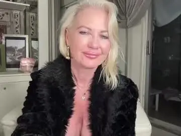 Chaturbate Live Porn of gl1tter_barbie
