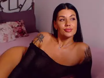 Chaturbate Live Sex Cam of yvonneeverlee