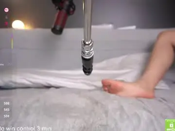 Chaturbate Live Sex Cam of black_n_wh1te