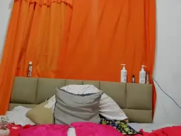 Chaturbate Live Porn of lilybaudyn_