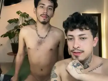 Chaturbate Watch Live Sex Cams of noah_and_steven
