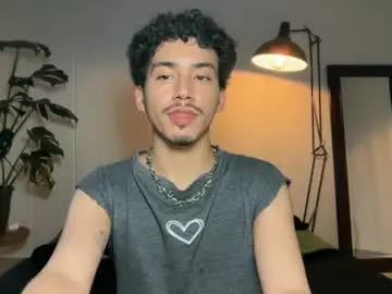 Chaturbate Live Sex Cam of noah_and_steven