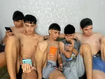 Chaturbate Live Porn of pelusos_mens