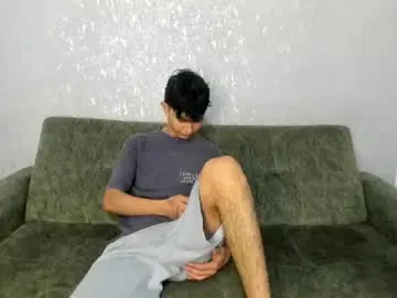 Chaturbate Best live sex cam show of pelusos_mens