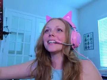 Chaturbate Live Sex Cam of daphnemadison