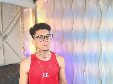 Chaturbate Live Porn of merlin_2026