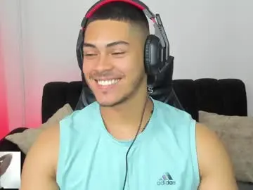 Chaturbate Live Sex Cam of iamdylan777