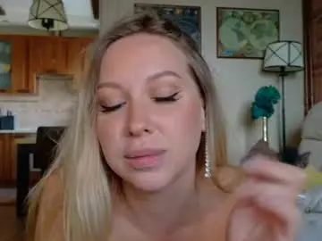 Chaturbate Private Sex Chat of _mari_