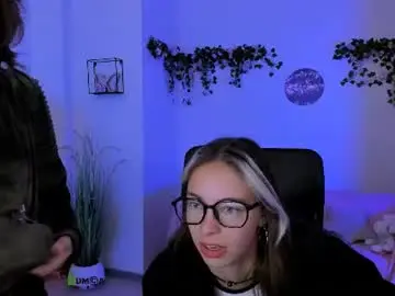 Chaturbate Free Porn Cam of mia_mooon_