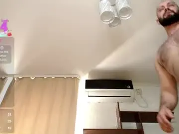Chaturbate Live Sex of alex_pumping
