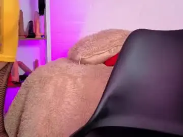 Chaturbate Adult Webcams of louise_nails