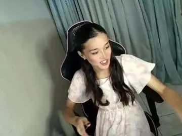 Chaturbate Adult Video Chat of urasian_prettychen