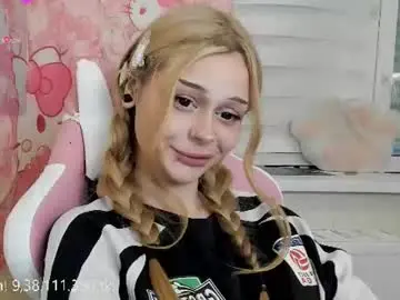 Chaturbate Sex Cam of melonipinkbb