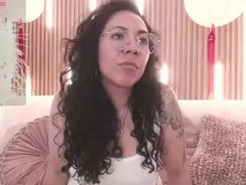 Chaturbate Free Live Porn of velvet_curly