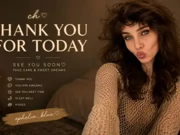 Chaturbate Live Sex Cam of ophelia_blue