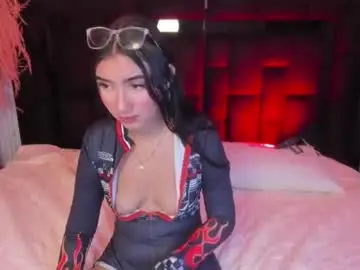 Chaturbate Live Sex Cam of kendallmeyers