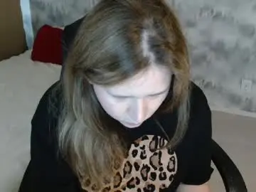 Chaturbate Live Sex Cam of adelinalawson