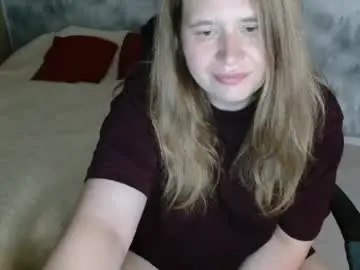 Chaturbate Live Sex Cam of adelinalawson