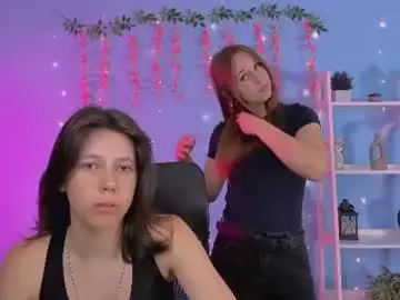 Chaturbate Live Sex Cam of eira_mouse