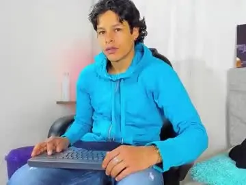 Chaturbate Live Porn of tommyhot7