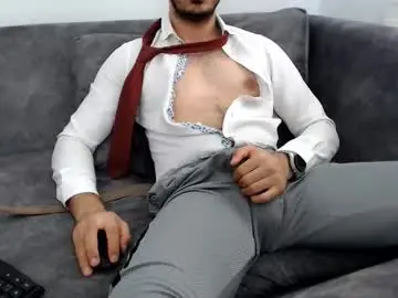 Chaturbate Free Porn Cam of dirtyybooyy77