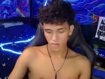 Chaturbate Best live sex cam show of ken_bigcockxx