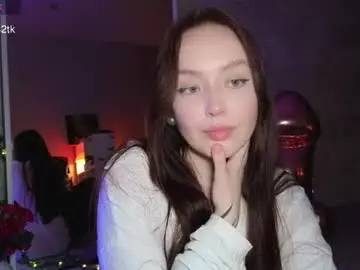 Chaturbate Watch Live Sex Cams of elusive_mia