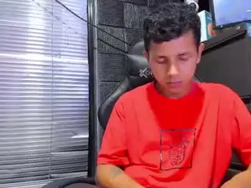 Chaturbate Live Sex Cam of g_lincoln