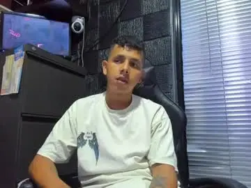Chaturbate Adult Webcam of g_lincoln